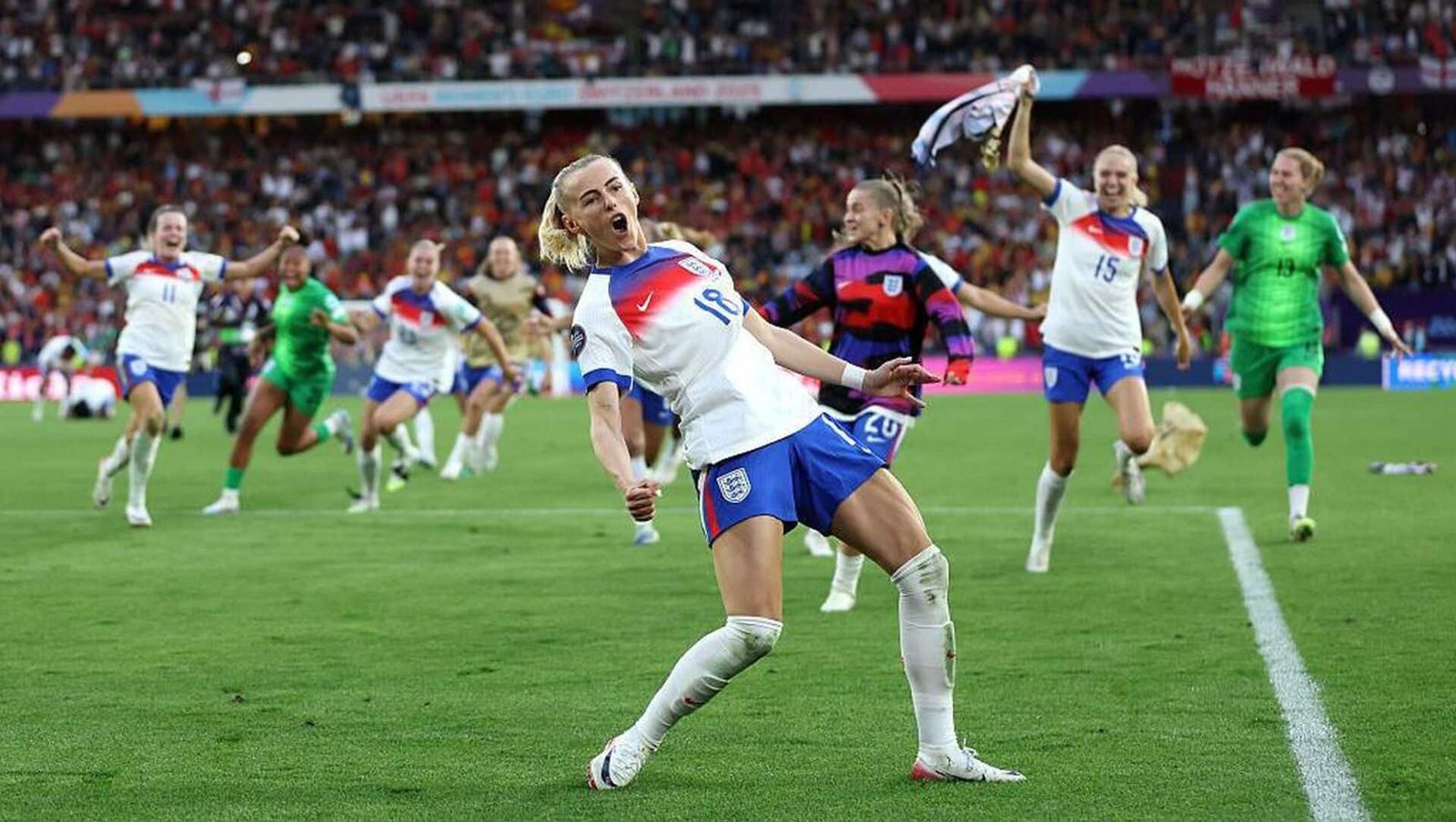 England Lionesses celebrating their Euro 2022 win